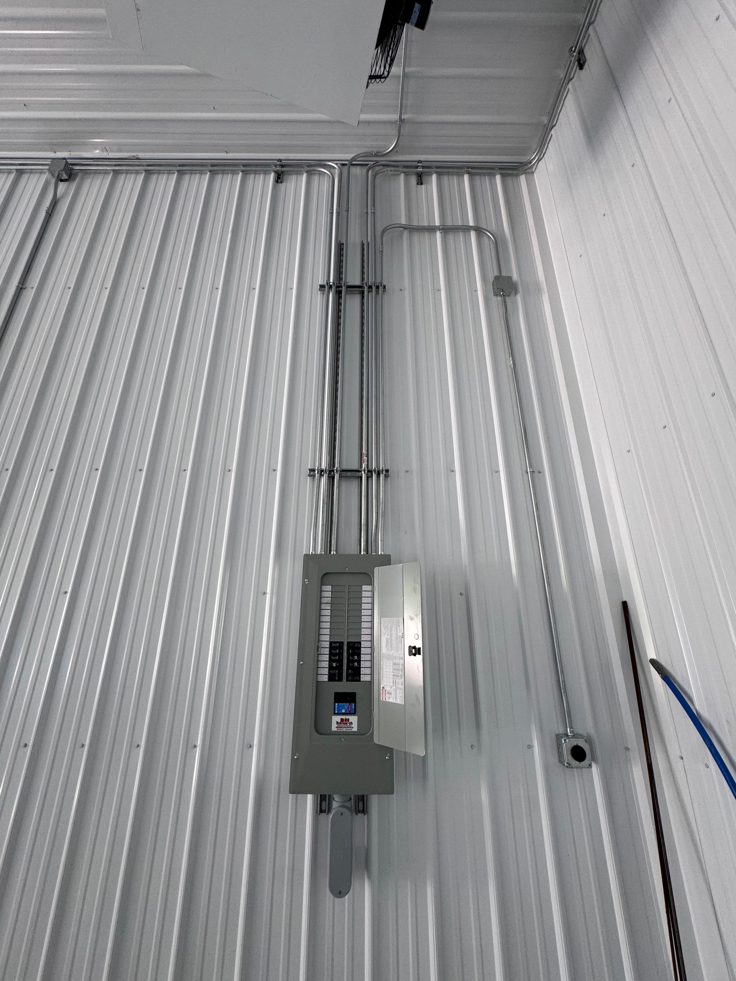 Project Clean EMT Conduit Install in a Commercial Shop Build image